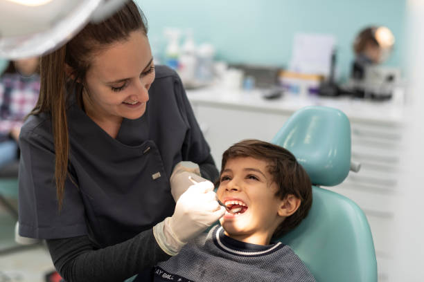 Best Emergency Tooth Extraction in Violet, LA