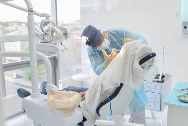 Best Emergency Dental Care for Broken or Chipped Teeth in Violet, LA